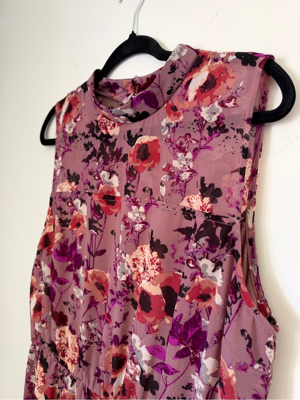 Lulu’s Sleeveless Floral Mock-Neck Midi Dress in Mauve